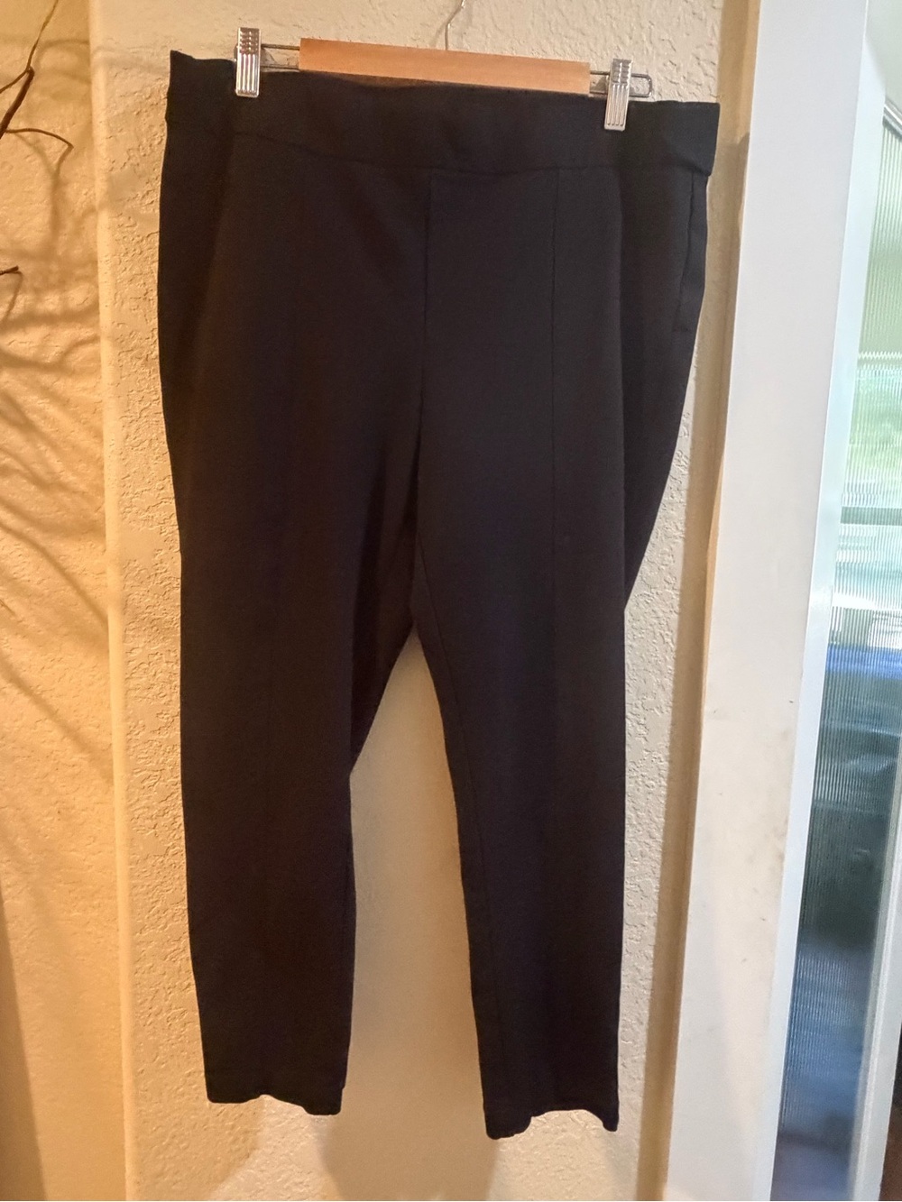 Anne Klein Black Slim Ponte Pull-On Pants